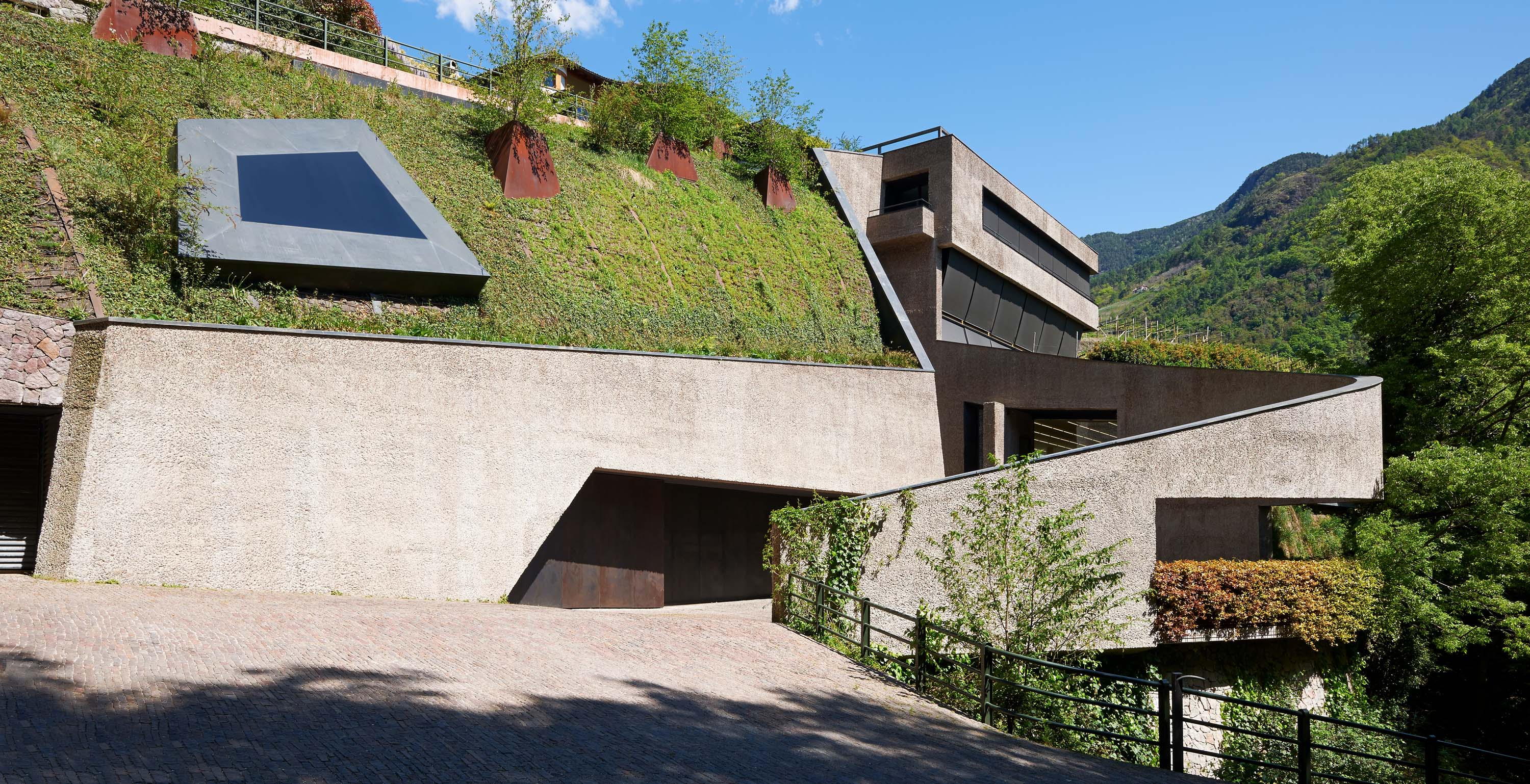 Antonio Dalle Nogare Foundation, external view, Ph. Jürgen Eheim Fotostudio