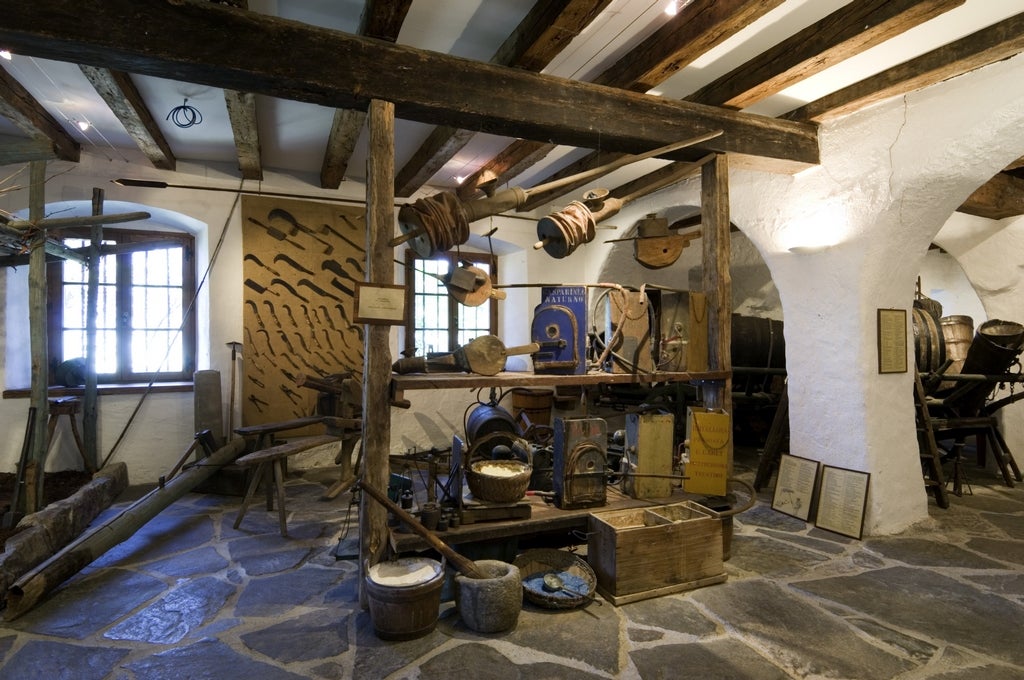 Museo del vino Castel Rametz, mostra permanente. Foto Ludwig Thalheimer