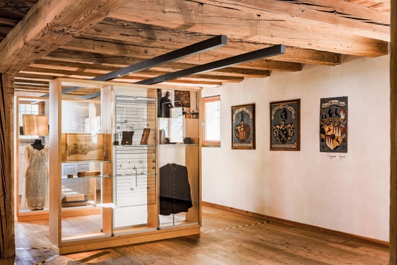 Cadipietra, mostra permanente. Foto Alan Bianchi