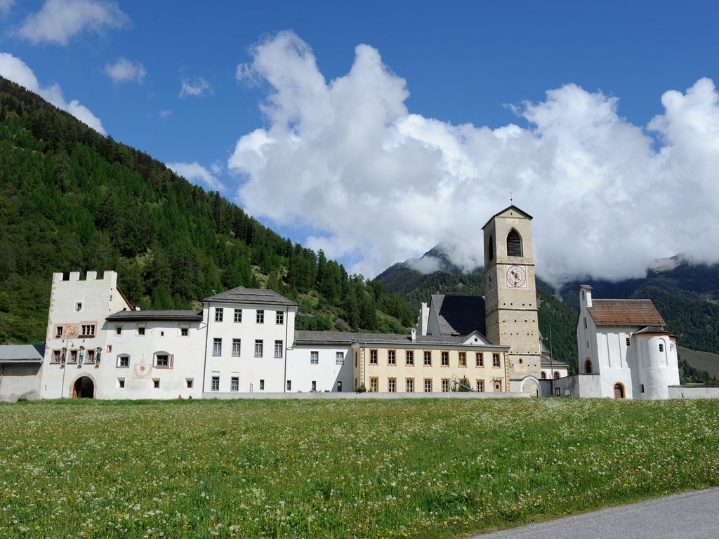 Convento di S. Giovanni Müstair, veduta sud. Foto Convento di S. Giovanni Müstair