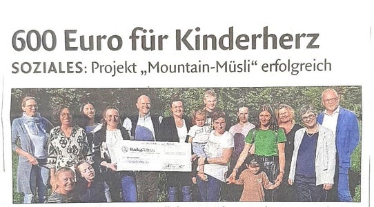 Scheckübergabe Kinderherz. Foto: Florian Mair