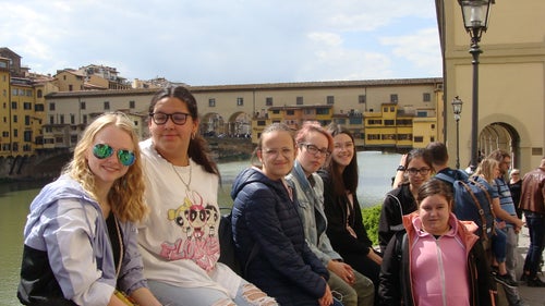 3. Klasse beim Ponte Vecchio, Florenz. Foto: FS Tisens