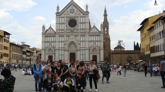 3. Klasse vor der Chiesa Santa Croce,Florenz. Foto: FS Tisens