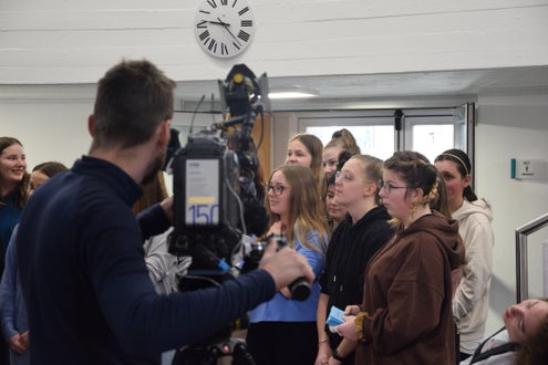 Preisverleihung Wettbewerb politische Bildung 2. Klasse. Foto: FS Tisens