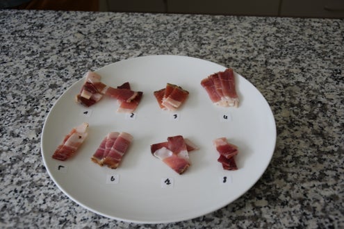 Speckverkostung 2.Klasse. Foto: FS Tisens