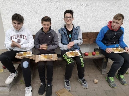Gesunde Jause für Mittelschüler:innen St. Pankraz. Foto: FS Tisens