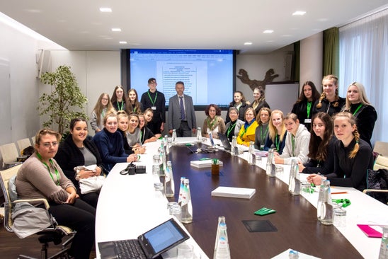 Erste Schülergenossenschaft 20.11.2019. Foto: FS Tisens