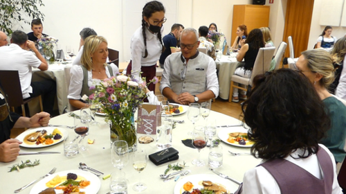 Köstliche Speisen erstklassig serviert. Foto: FS Tisens