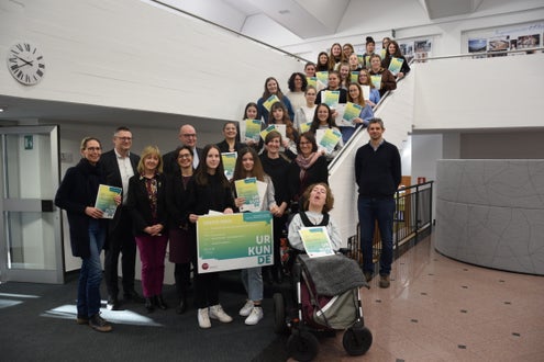 Preisverleihung Wettbewerb politische Bildung 2. Klasse. Foto: FS Tisens