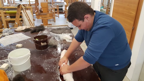 Workshop Filzen an der Winterschule Ulten. Fotos: FS Tisens