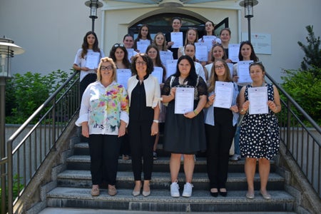 4.Klasse 2025 mit Diplomen, Foto: FS Tisens