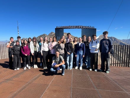 Am Schnalstaler Gletscher – Aussichtsplattform „Iceman Ötzi Peak“  Foto: FS Tisens