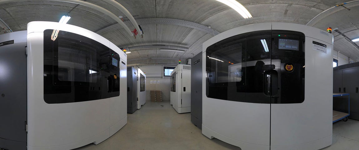 Airbus spacer panels being 3D printed 