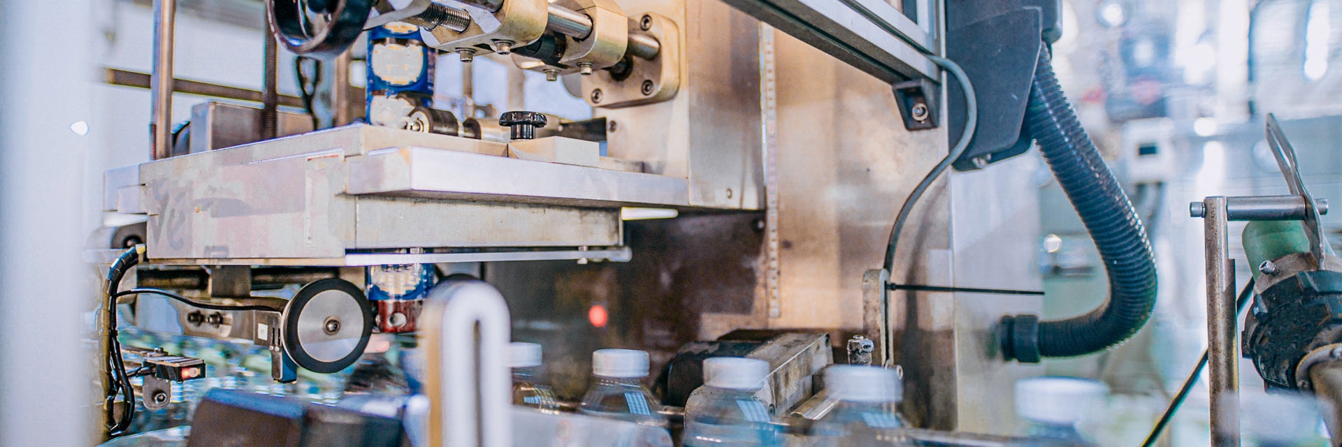 Water bottle manufacturing machine in a production line