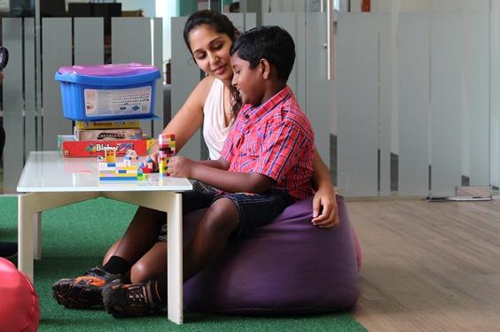 Padmaloshn playing legos with Ayishwariya