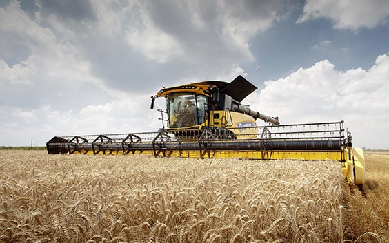 CNH Industrial’s New Holland CR10.90 machine in a field 