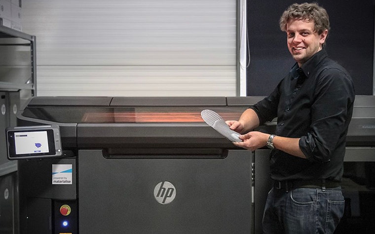Testing the HP Jet Fusion 4200 3D Printer | Materialise