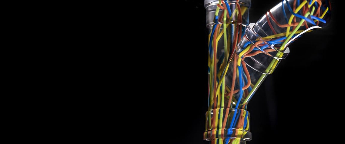 3D-printed part using Multicolor Vero and transparent VeroClear 