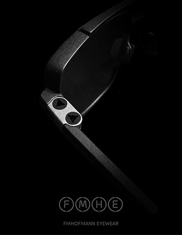 Nahaufnahme des Scharniers der fmhofmann Cosmos-Brille von oben.