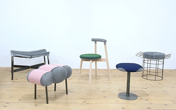 3Dプリンターで作られた格子模様の様々な家具