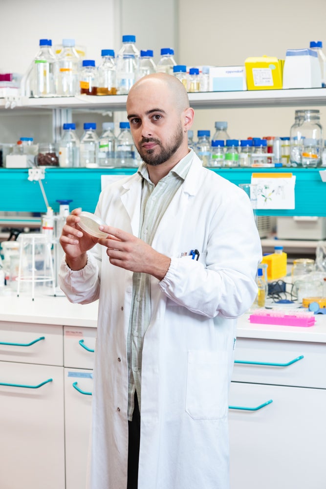 Fig. 6: Mattia Tabarelli, gruppo di lavoro Genomica Funzionale
© Laimburg Research Centre/Ivo Corrà