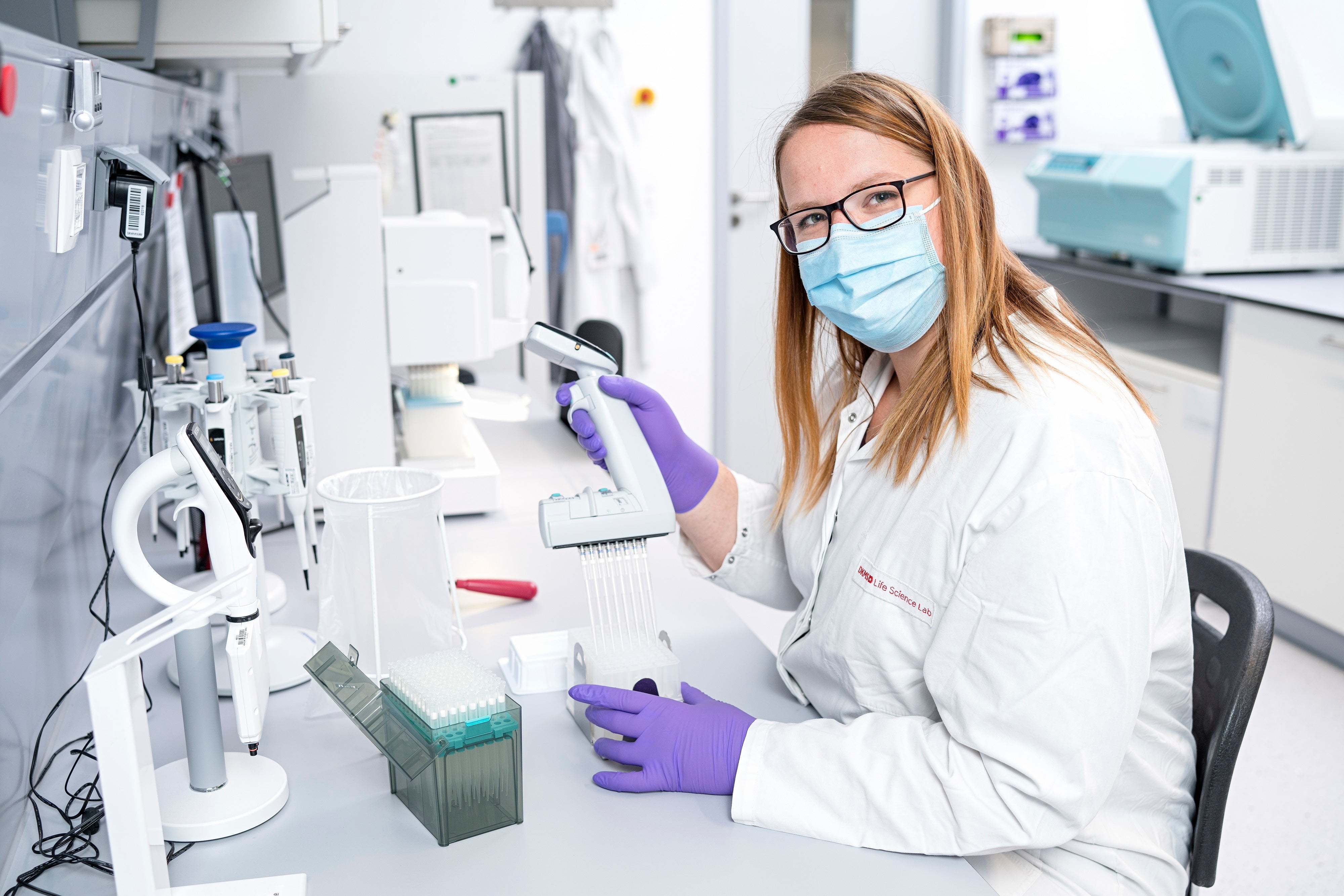 Female research scientist in laboratory