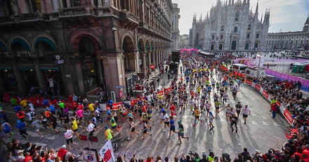 Runners in Milan
