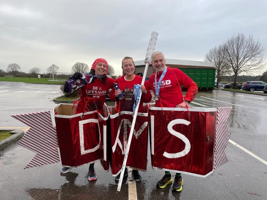 #teamclague posing for photo at start of the race