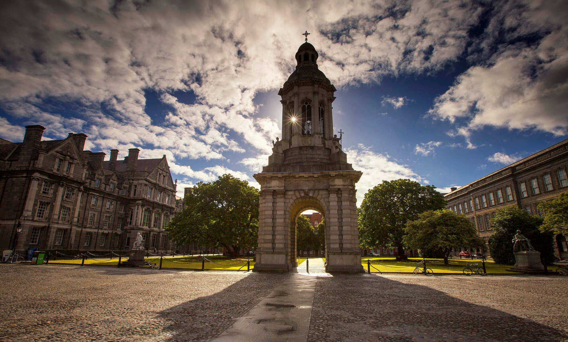 Explore Dublin Like Oscar Wilde with Visit Dublin