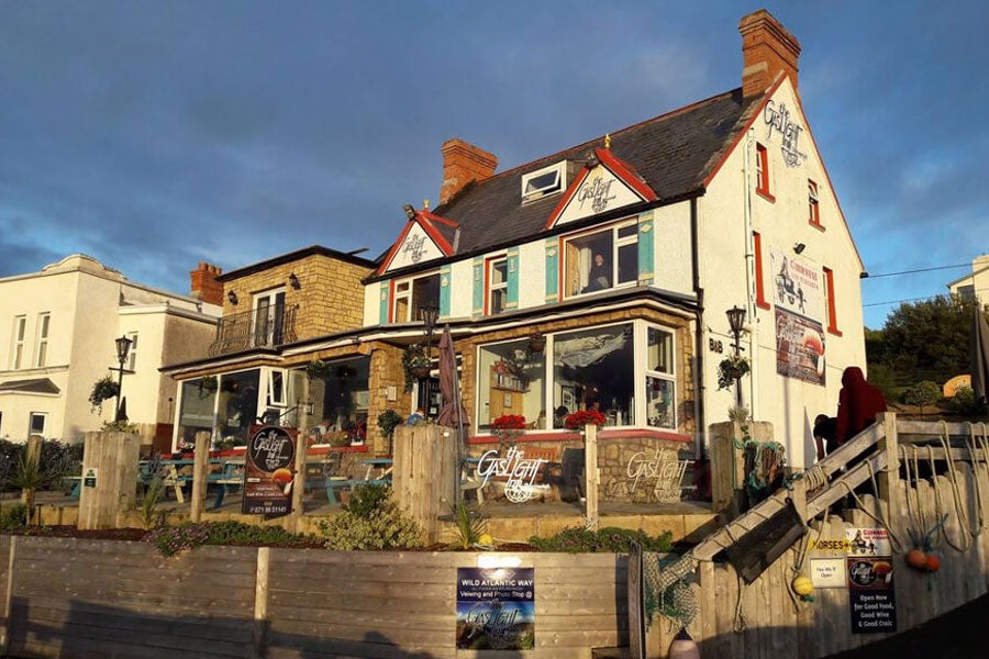 A view from outside The Gaslight Inn in Rossnowlagh
