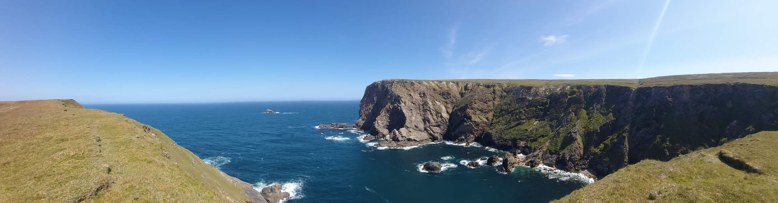 Benwee Head (An Bhinn Bhuí), Kilgalligan, Co Mayo