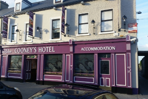 Cooneys Hotel