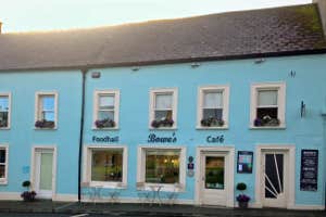 Bowe's Foodhall & Café