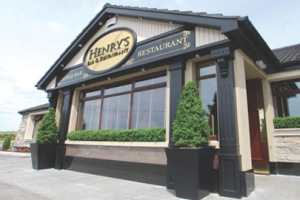 Henrys Bar & Restaurant