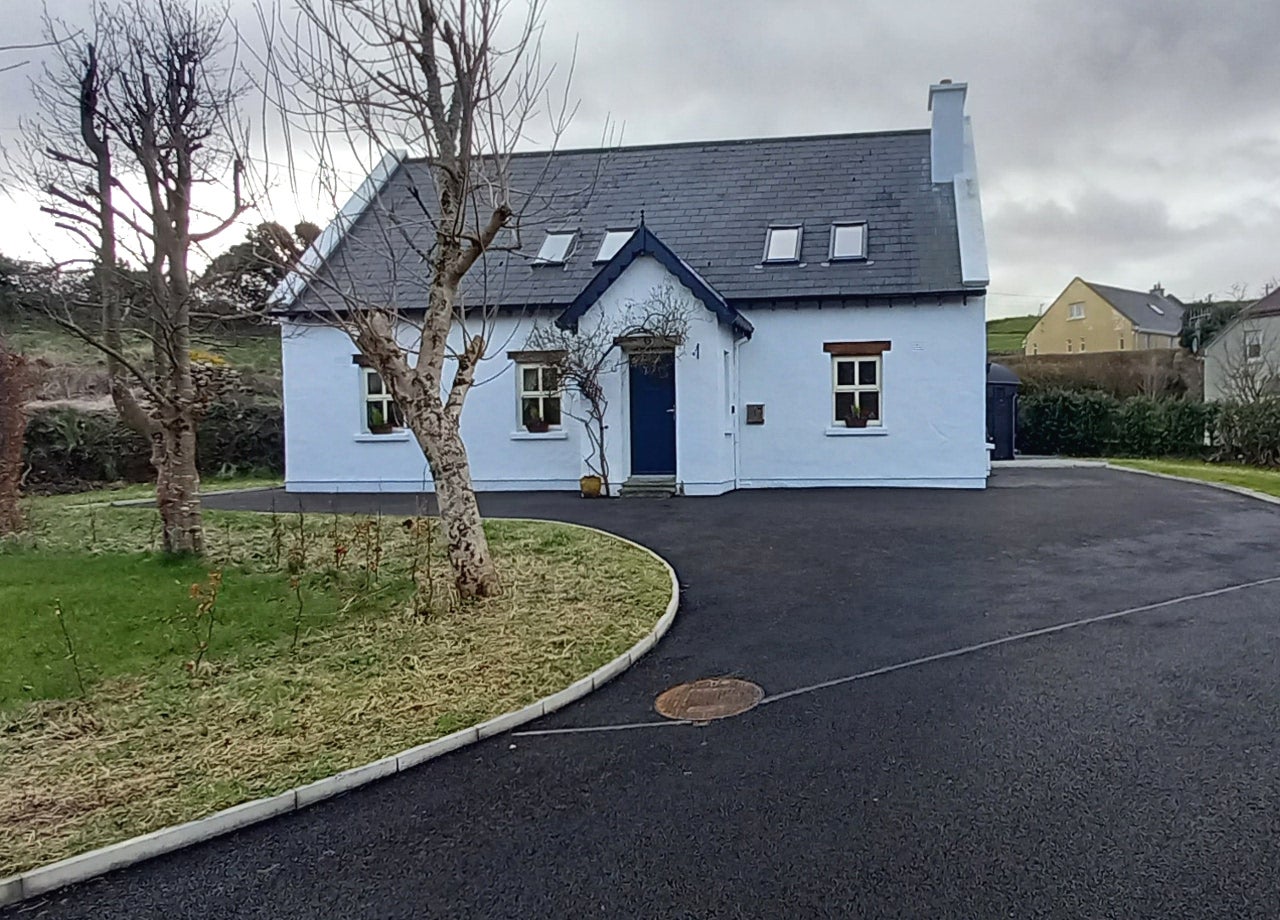 Front view of cottage