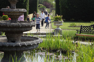 Festina Lente gardens