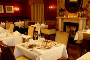 Bar & Restaurant at Kettles County House Hotel