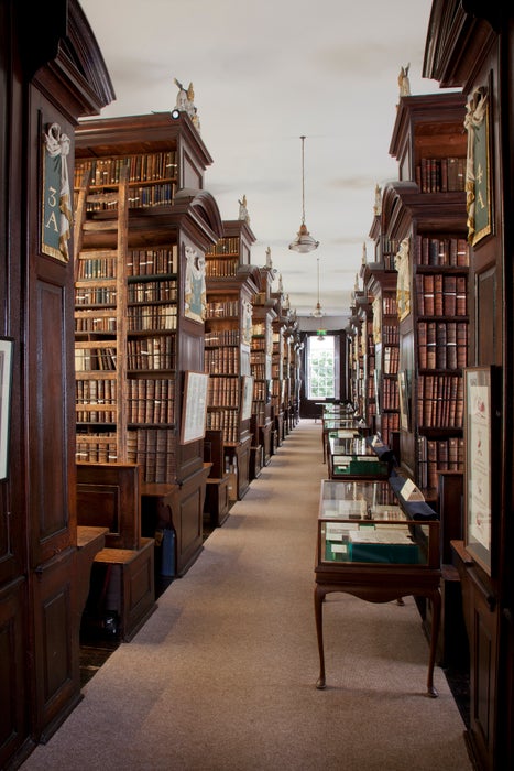 Explore the Best Bookshops in Dublin with Visit Dublin