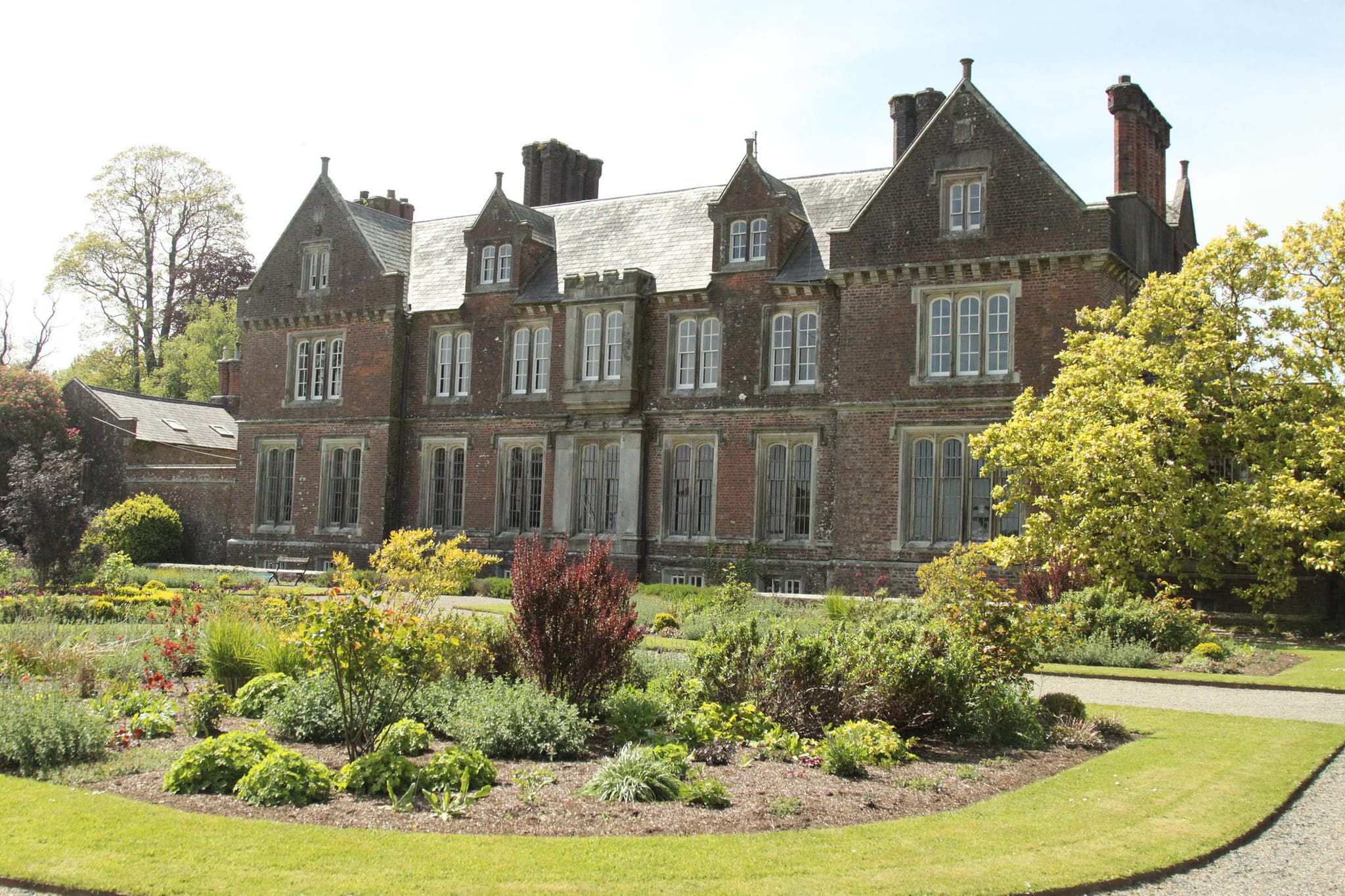 Visit Wells House & Gardens with Discover Ireland