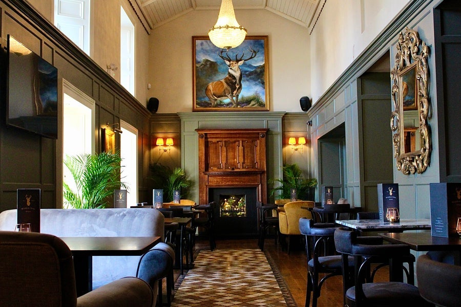 The Wicklow Arms hall