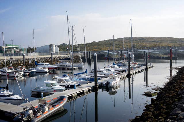 Calafort Ros an Mhíl (Rossaveel Harbour)