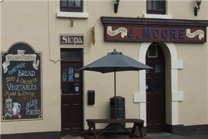 Moore's Pub and Restaurant