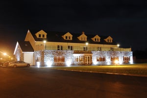 MELODYS@MOYCARN LODGE & MARINA