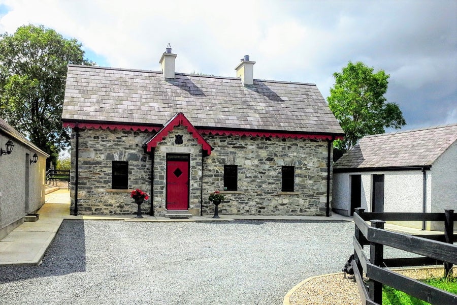 muckno lodge self catering