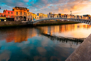 Irish Taxi Tours Ha'Penny Bridge