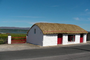 Image of thatched cottage