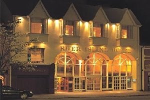 RIVER ISLAND HOTEL