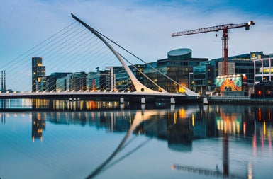 View of a bridge in Dublin City at dusk