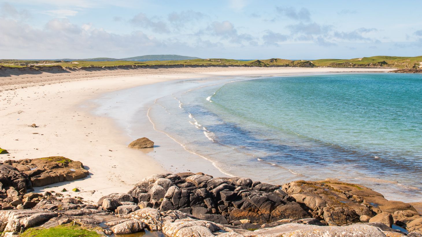 Clear water and golden sand at Dog's Bay Beach, Galway