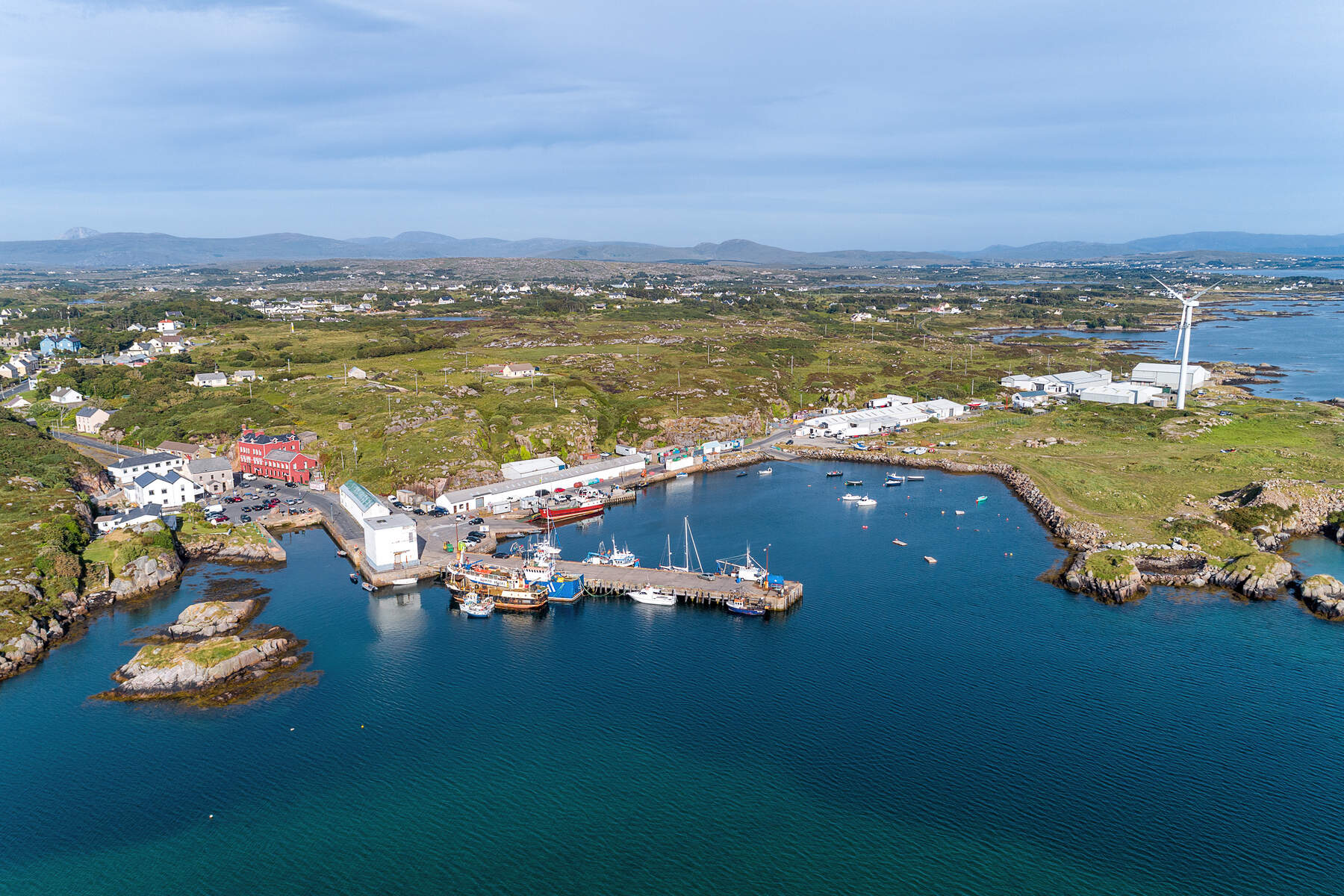 Visit C Ailt an Chorr in Burtonport Harbour with Discover Ireland